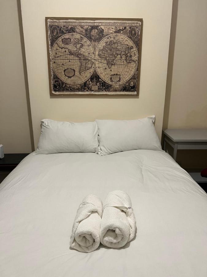Shadwell Holiday Rooms ลอนดอน ภายนอก รูปภาพ